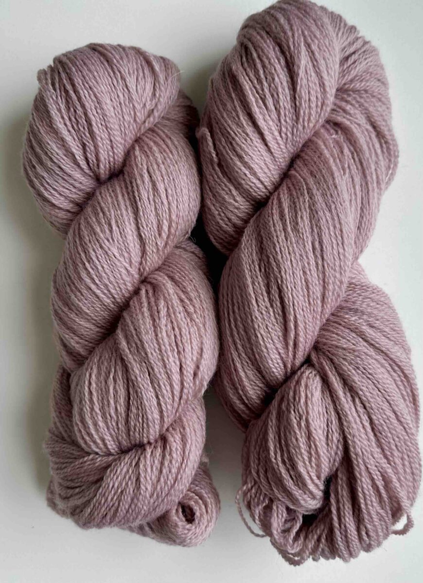 handmaiden-bfl-2-8-fingering-169764-fil-dentelle-teint-main image 1