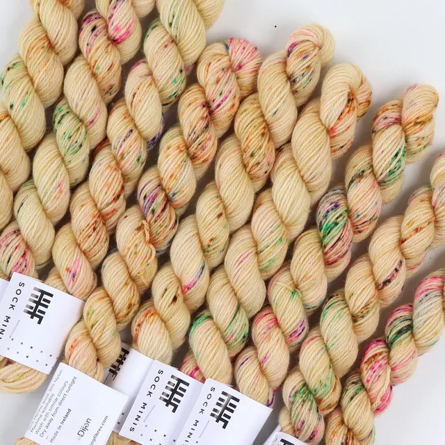 hedgehog-fibres-sock-minis-dijon-pelote-20g-jaune-moutarde image 1