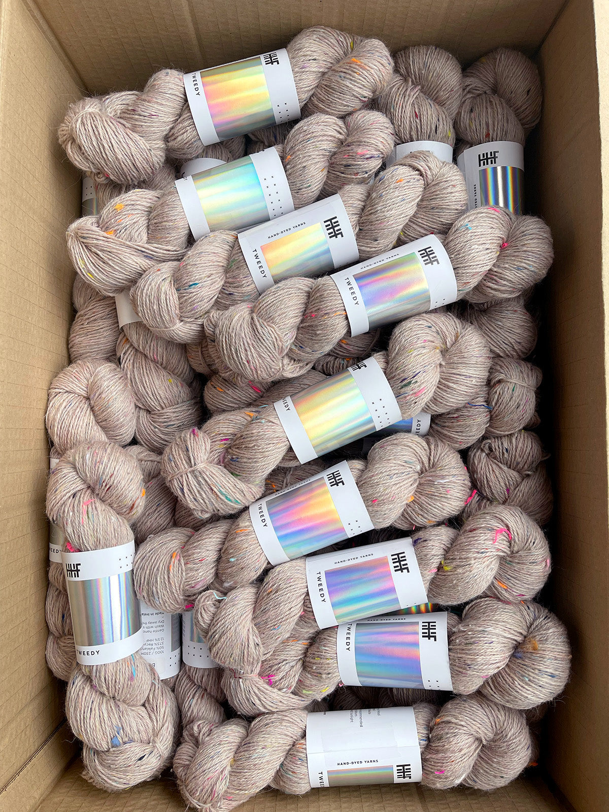 hedgehog-fibres-tweedy-barley-fil-dk-cheveau-beige-recycl image 3