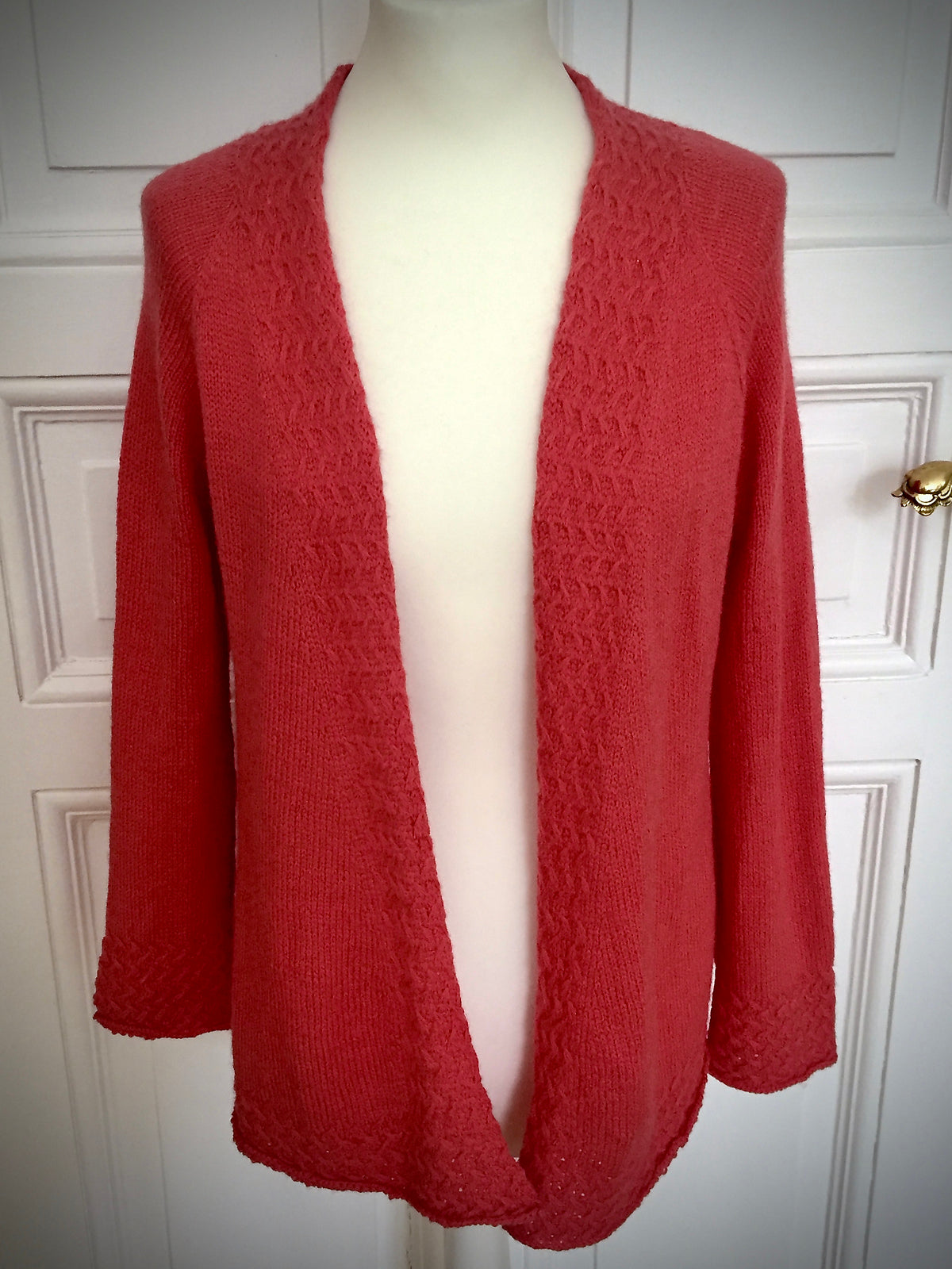 ito-patterns-chillipepperding-patron-cardigan-raglan image 1