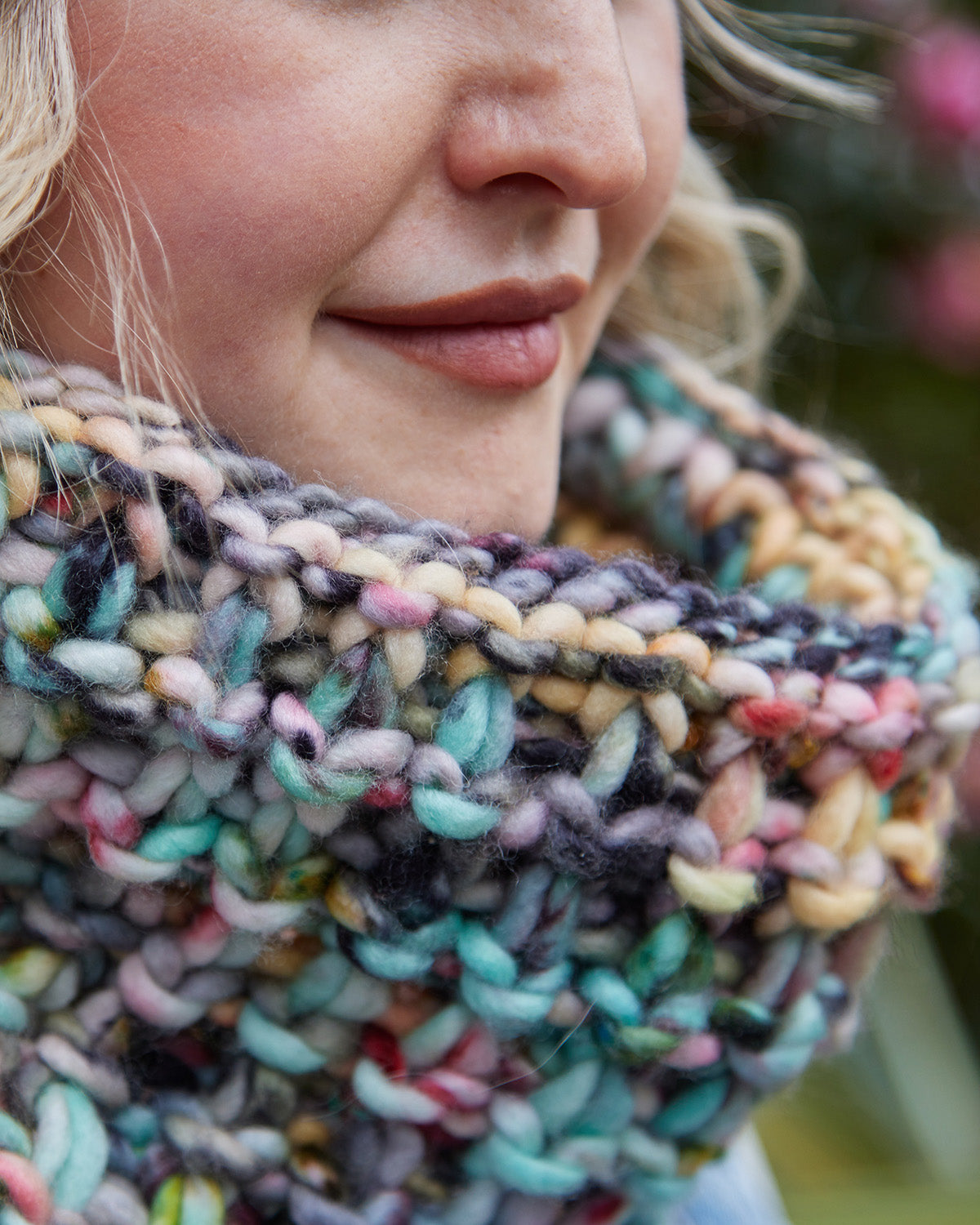 hedgehog-fibres-island-cowl-and-hat-patron-tricot image 3