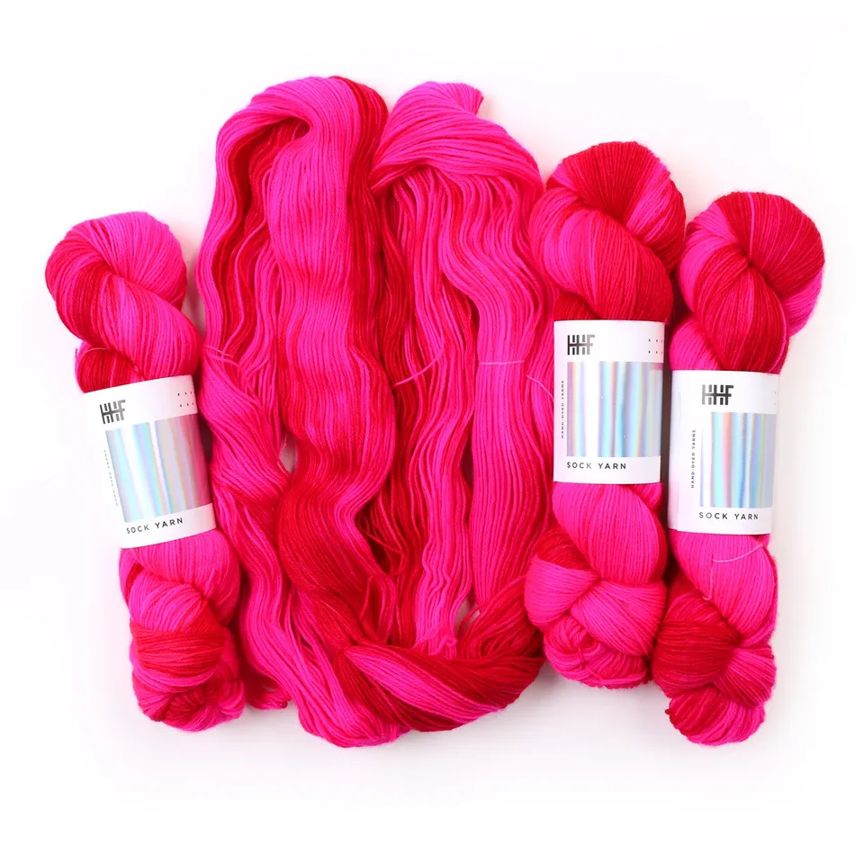 hedgehog-fibres-jelly-custom-dye-order-laine-teinte-main image 1
