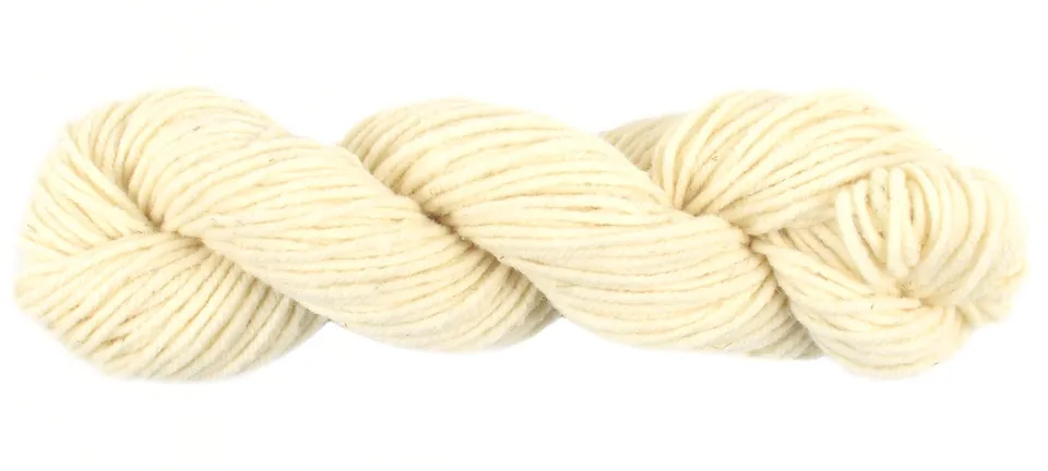 handmaiden-eden-wonder-woolen-fil-tricoter-56-g-teint-main image 1