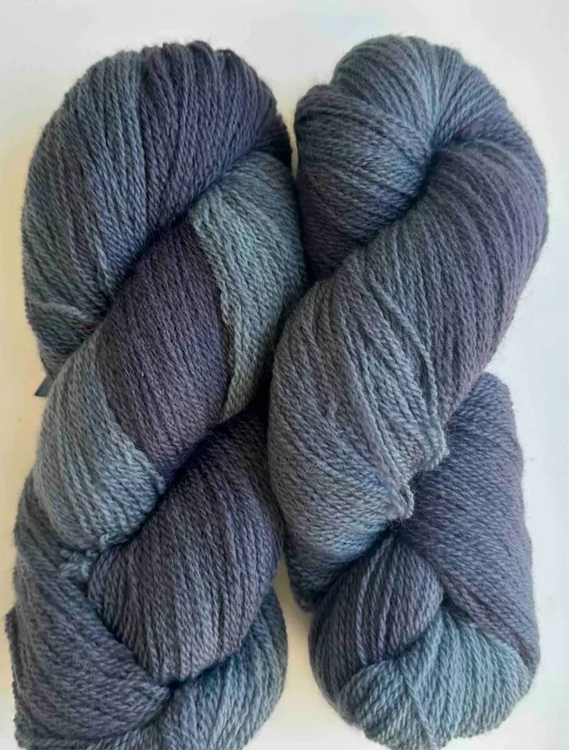 handmaiden-bfl-2-8-fingering-fil-tricoter-169743-laine image 1