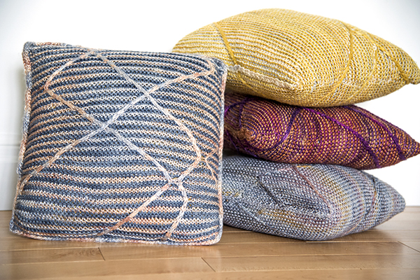 handmaiden-patterns-rockhounder-pillow-patron-tricot-coussin-gratuit image 1