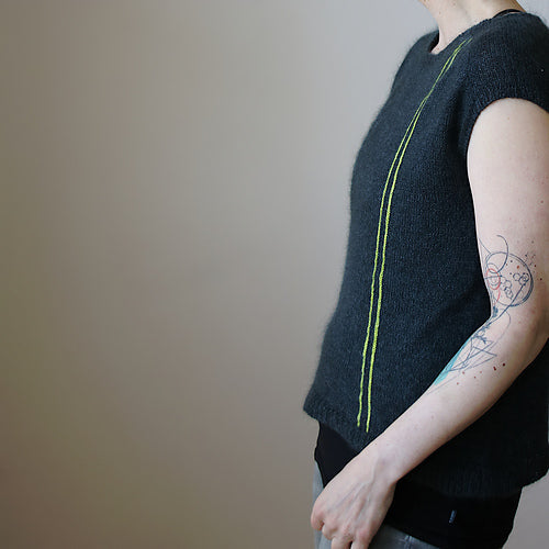 ito-patterns-metro-pulse-melanie-berg-patron-top-tee image 2