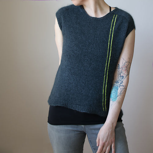 ito-patterns-metro-pulse-melanie-berg-patron-top-tee image 3