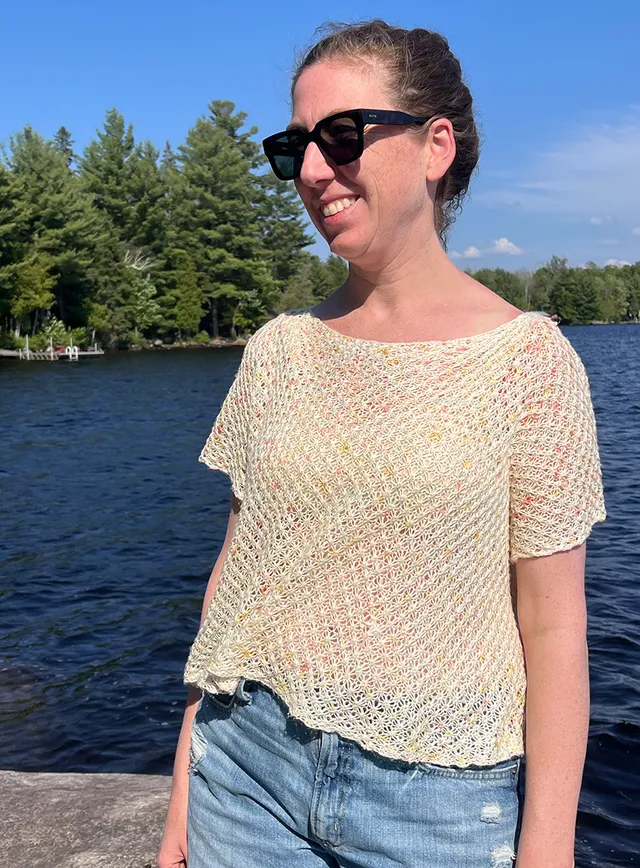 handmaiden-patterns-beach-day-slipover-patron-top-t image 1