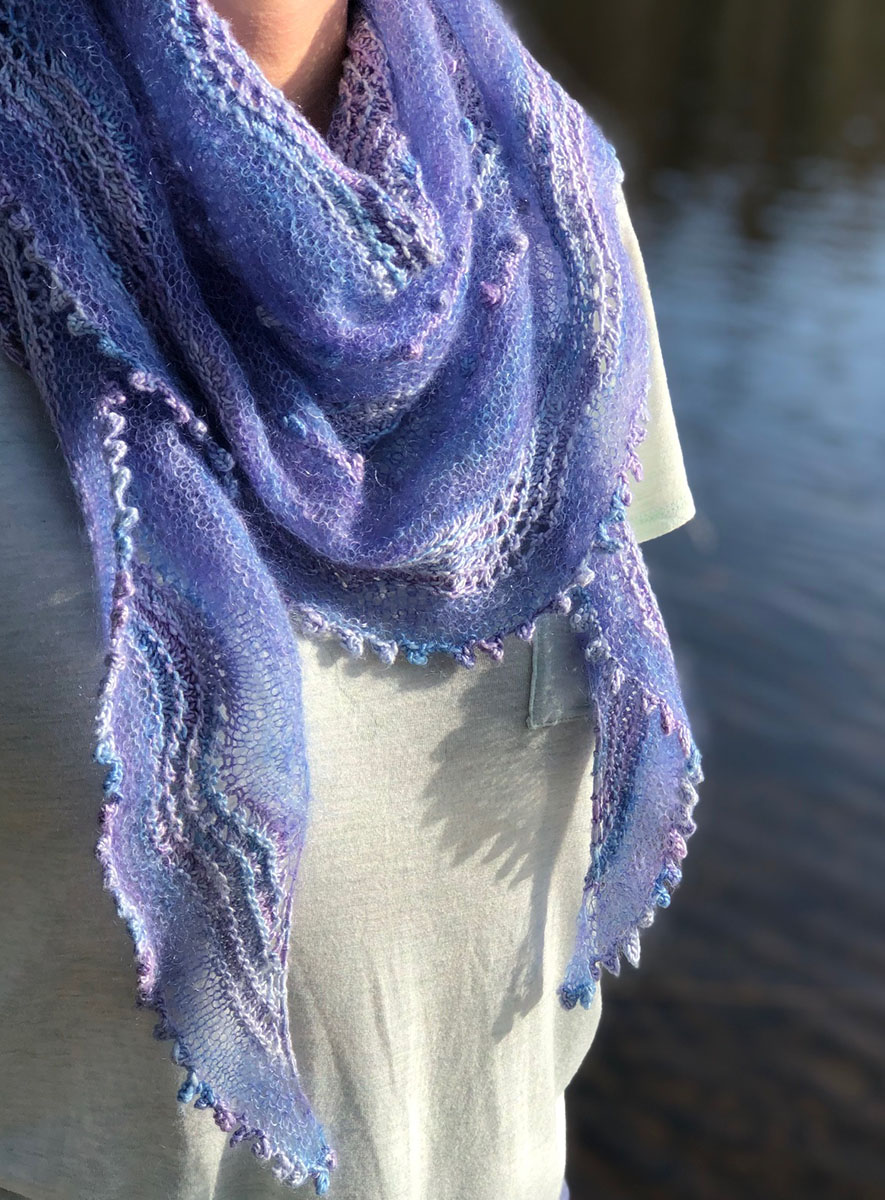 handmaiden-marianas-shawl-patron-ch-le-dentelle-triangle image 1