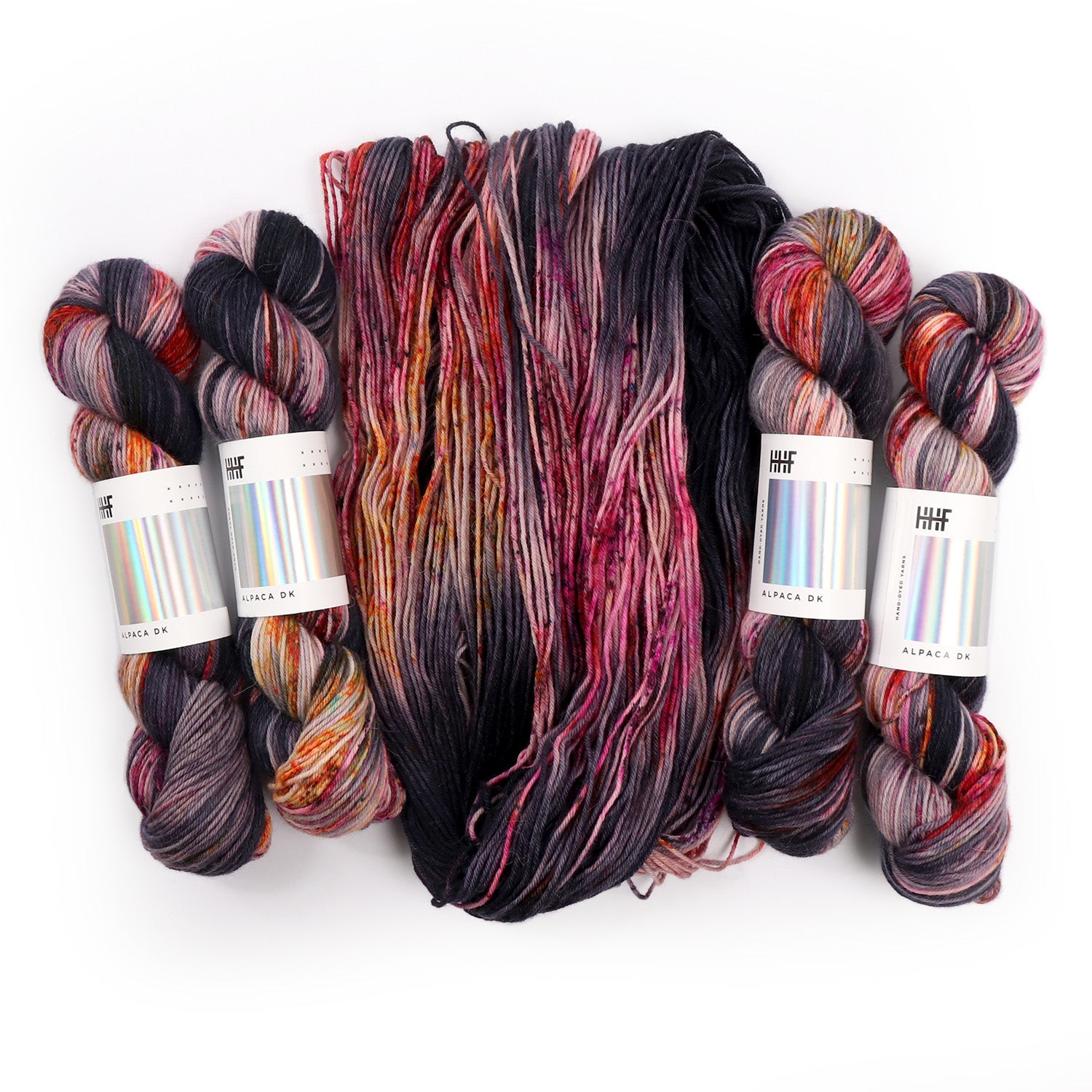 hedgehog-fibres-nightfall-fil-tricoter-teint-main-cheveau image 3