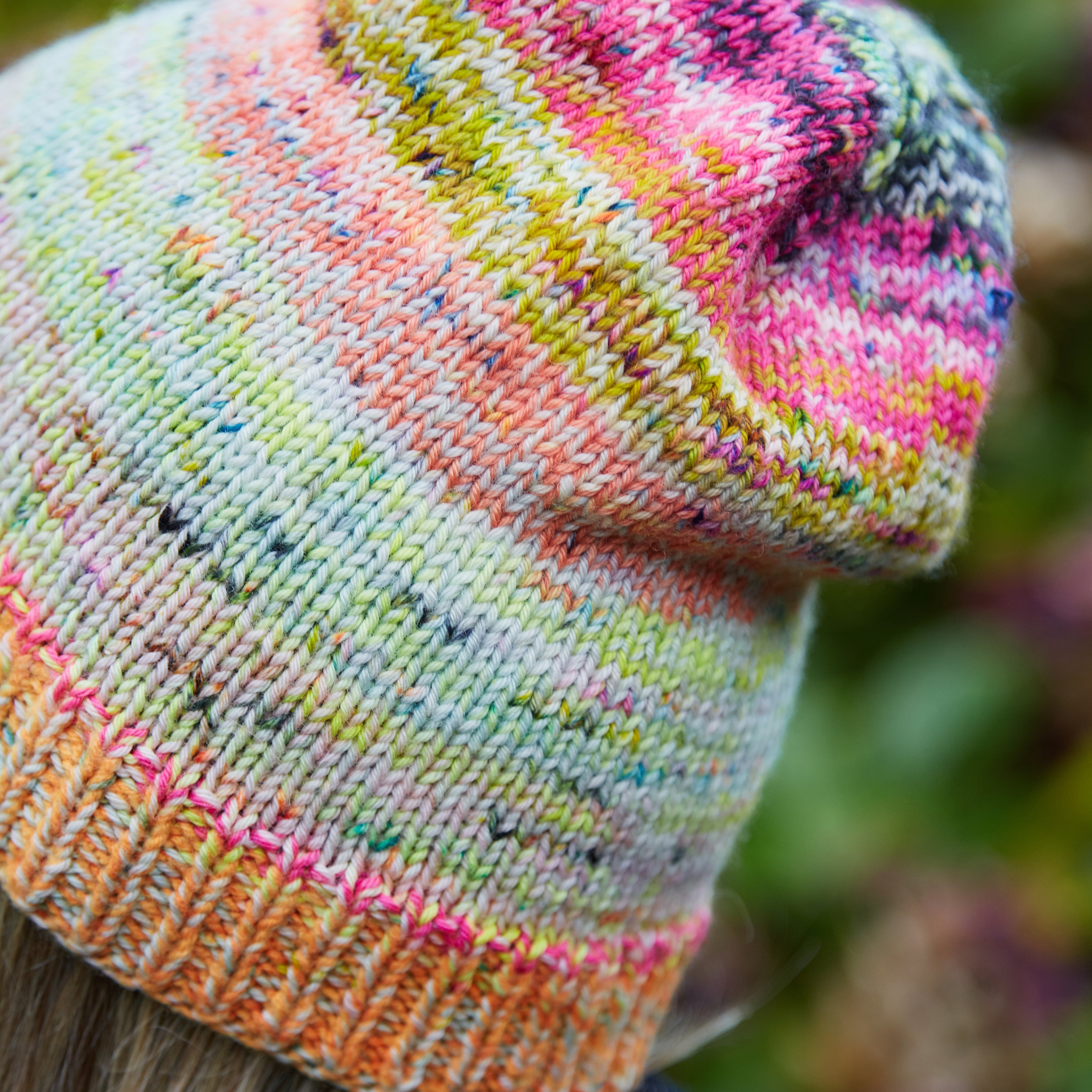 hedgehog-fibres-scrappy-marl-patron-bonnet-tricot-circulaire image 4