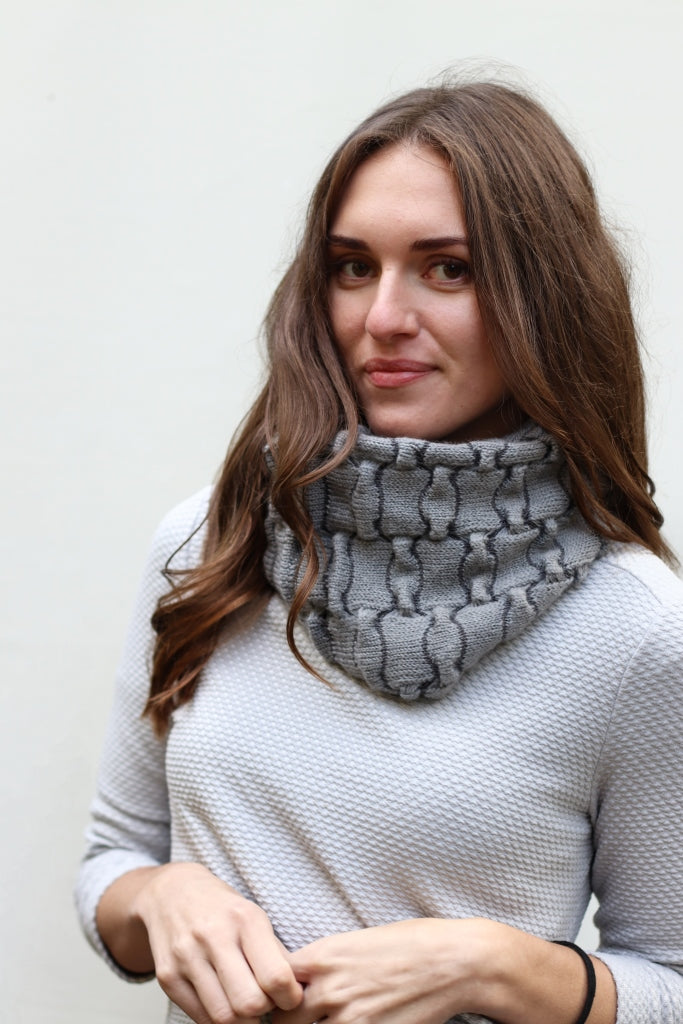 ito-patterns-ono-jana-huck-patron-snood-infinity-3d image 3
