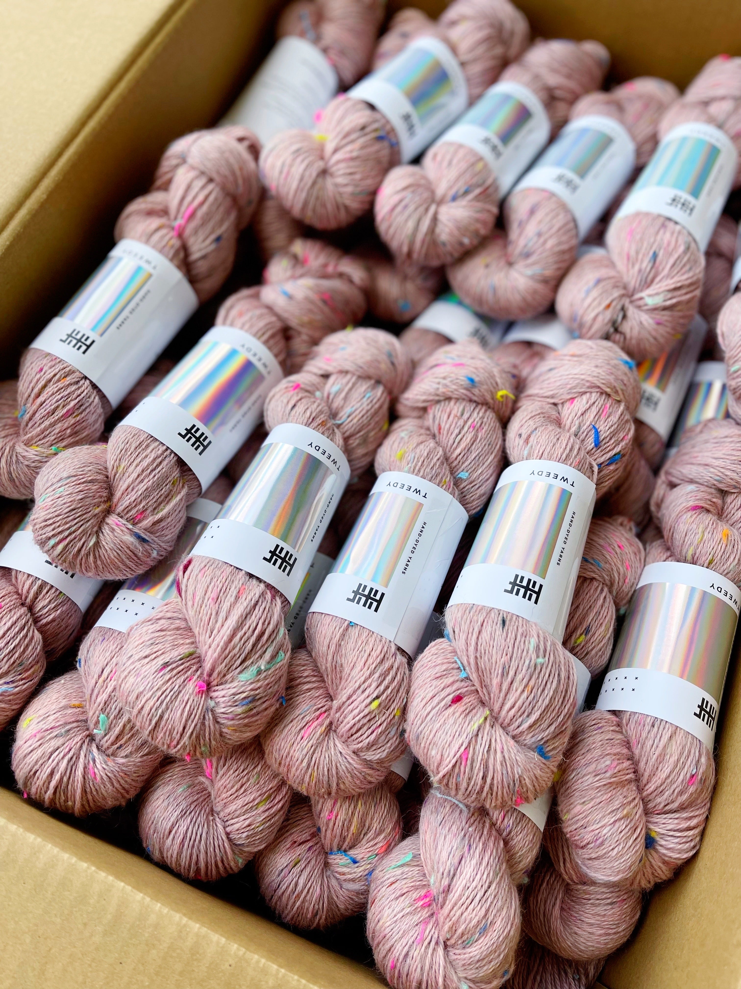 hedgehog-fibres-tweedy-bliss-laine-dk-100g-rose-recycl-e image 1