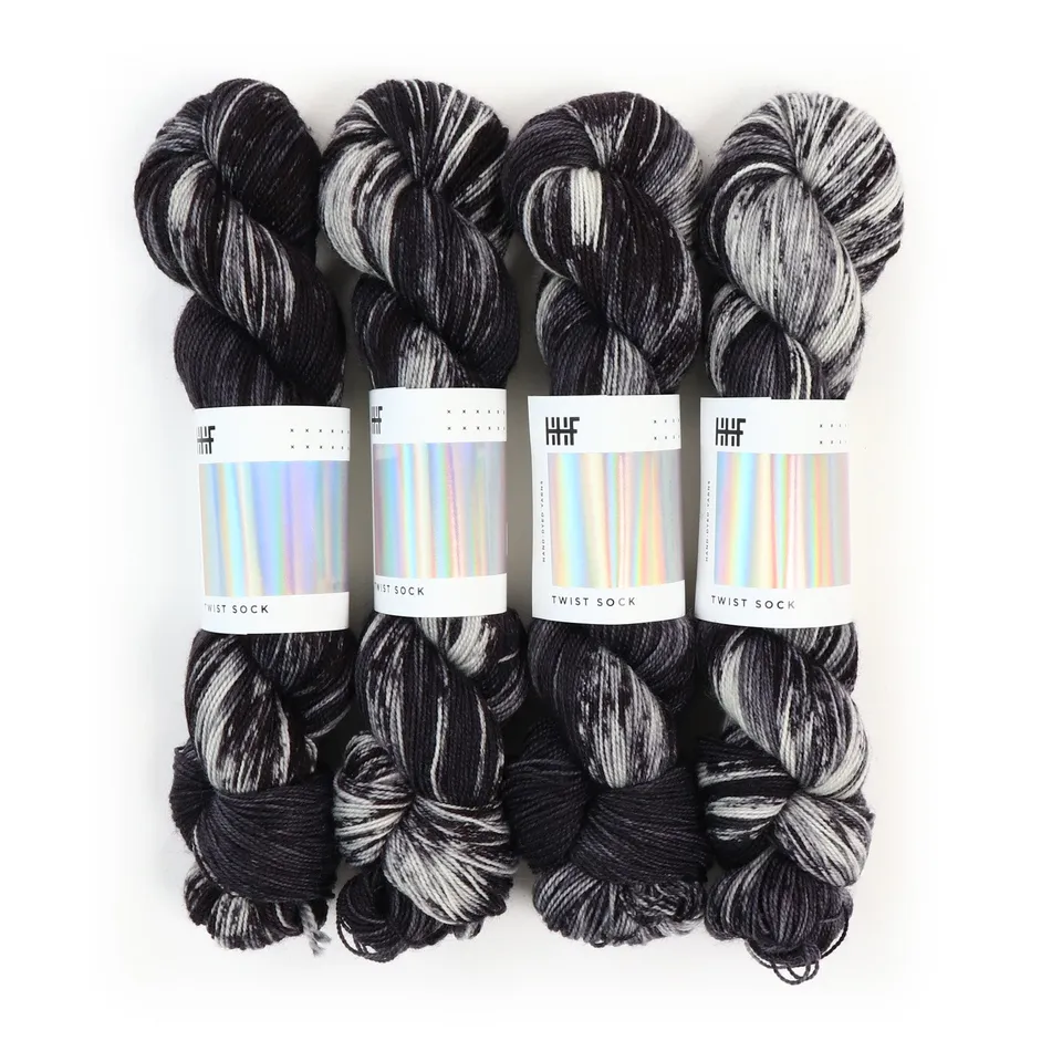 hedgehog-fibres-twist-sock-orca-fil-chaussettes-100g-superwash image 1