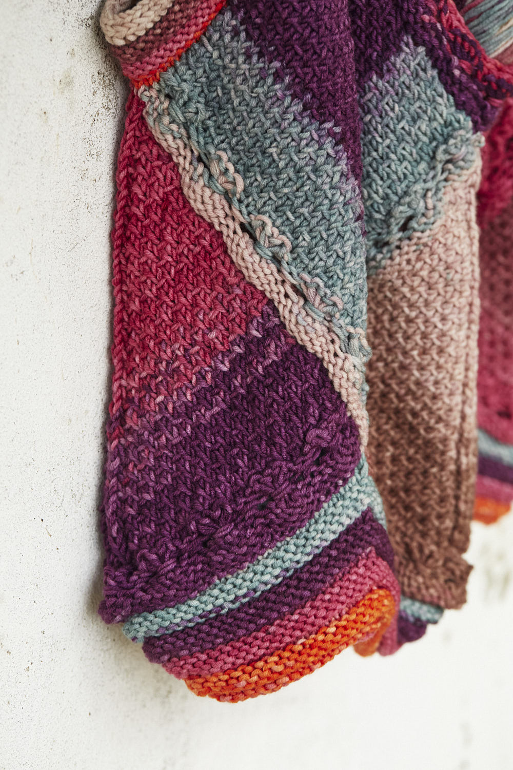 gusto-wool-scrapbuster-satchel-patron-sac-tricot-echoes image 4
