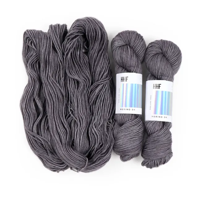 hedgehog-fibres-merino-dk-cinder-laine-100g-superwash-ch-le image 1