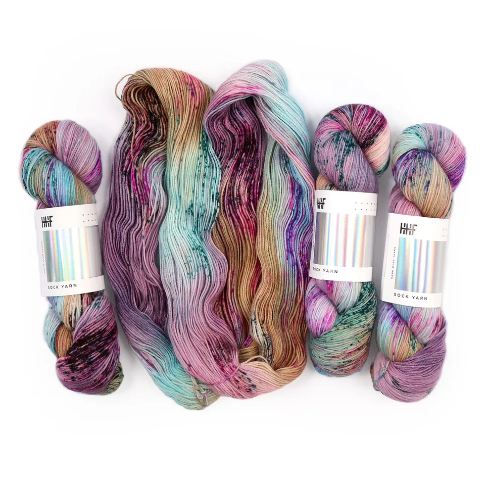 hedgehog-fibres-custom-dye-order-mood-ring-fil-teinture-main image 1