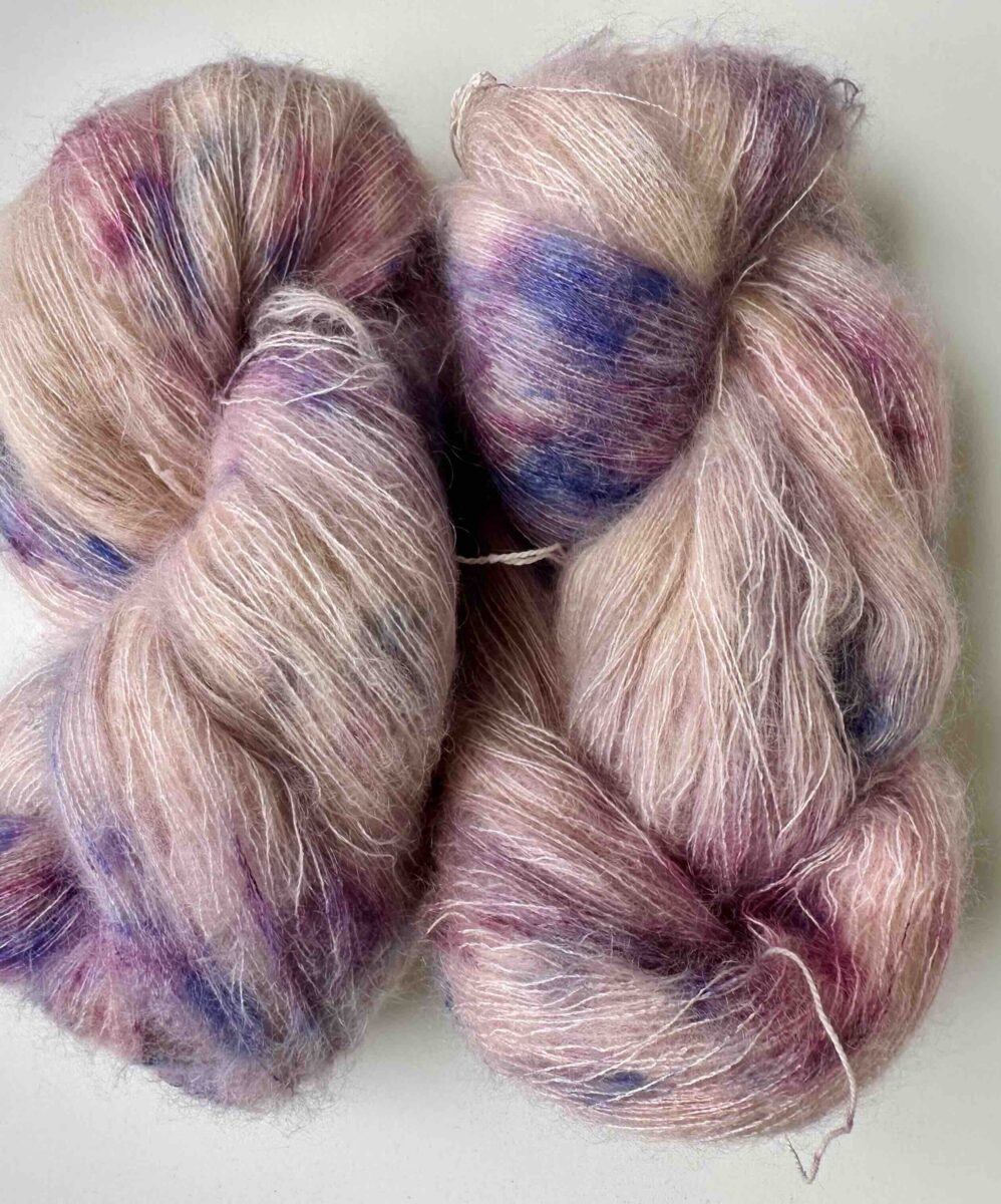 handmaiden-superkid-silk-125g-fil-mohair-soie-coloris-168152 image 1