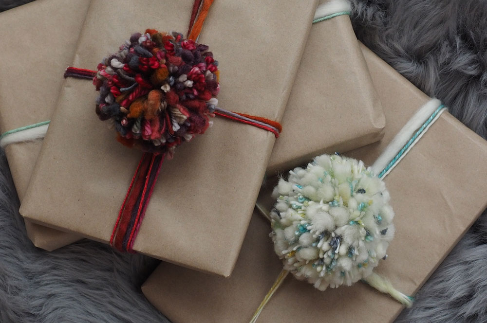 handmaiden-patterns-pom-pom-present-topper-patron image 1