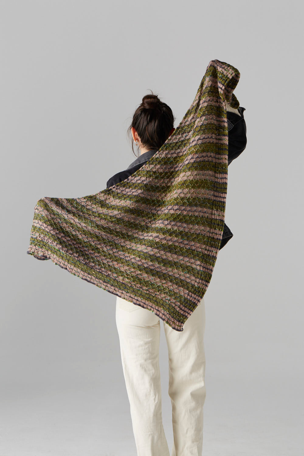 gusto-wool-apasa-patron-ch-le-triangle-fingering-seul image 2