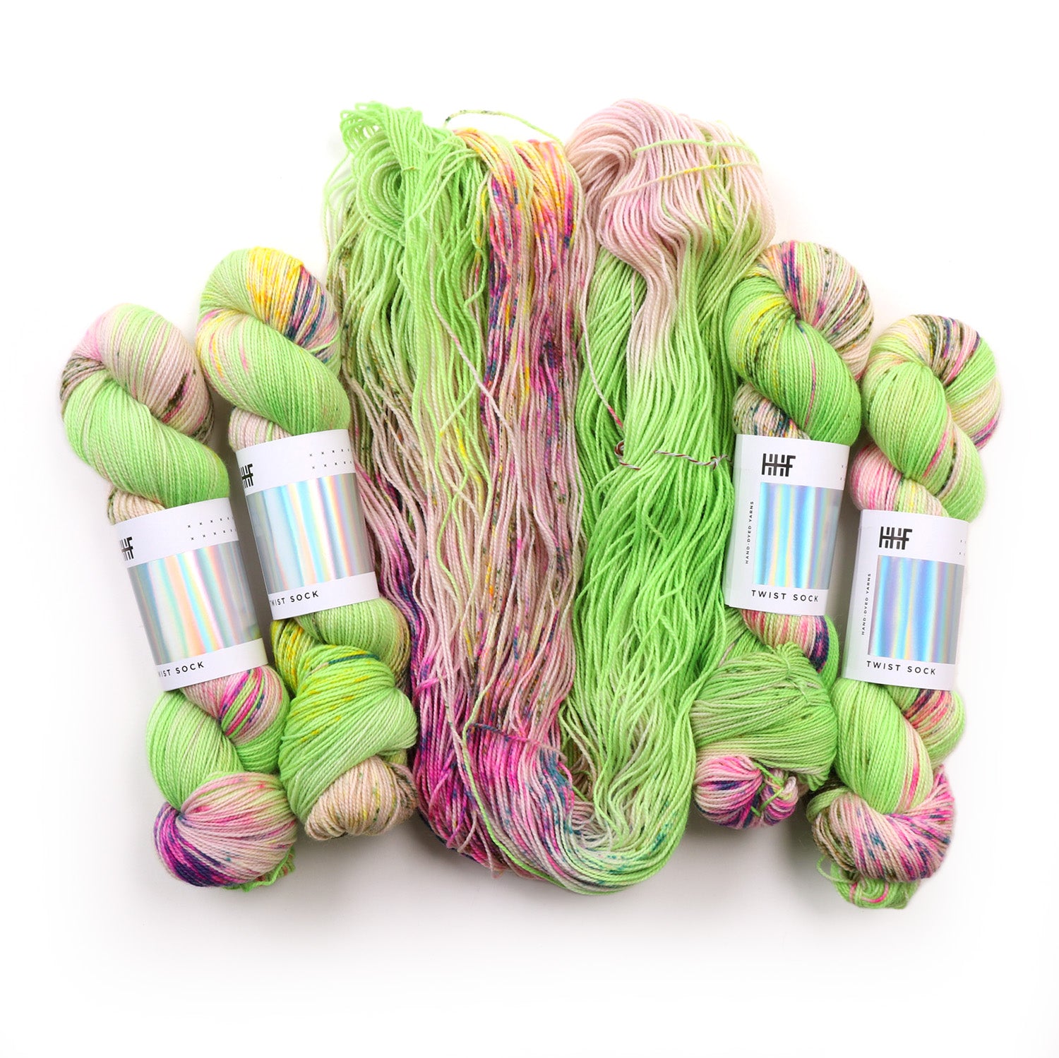 hedgehog-fibres-custom-dye-crocus-fil-tricoter-teint-main image 2