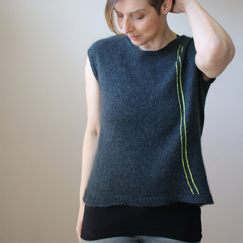 ito-patterns-metro-pulse-melanie-berg-patron-top-tee image 8