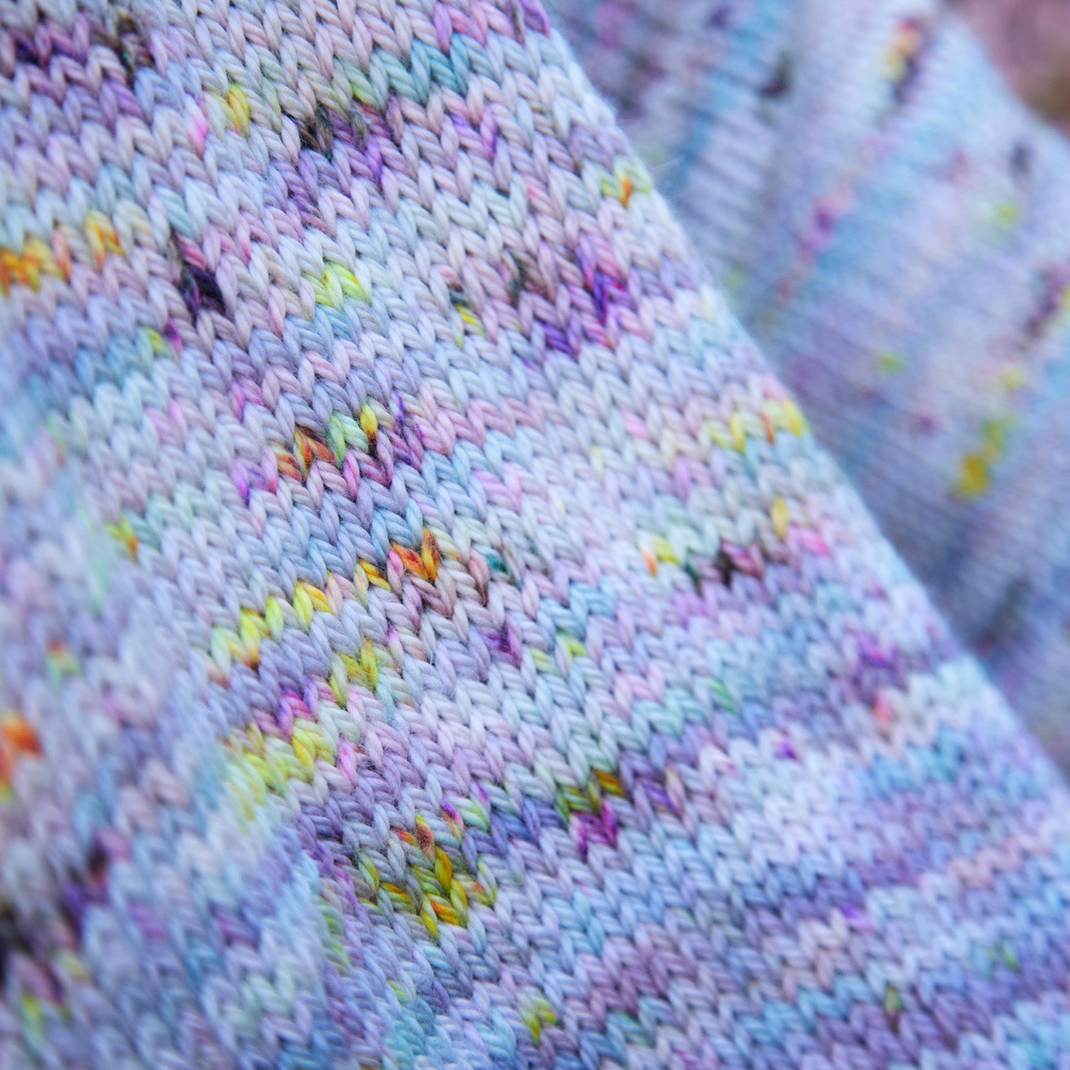 hedgehog-fibres-plush-cardigan-patron-tricot-top-down image 5