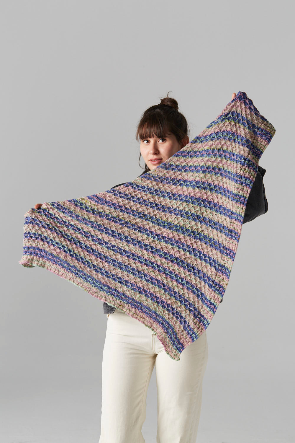 gusto-wool-apasa-patron-ch-le-triangle-fingering-seul image 6
