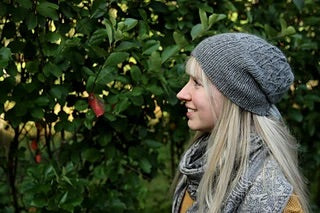 ito-still-beanie-anna-johanna-patron-bonnet-dentelle image 1