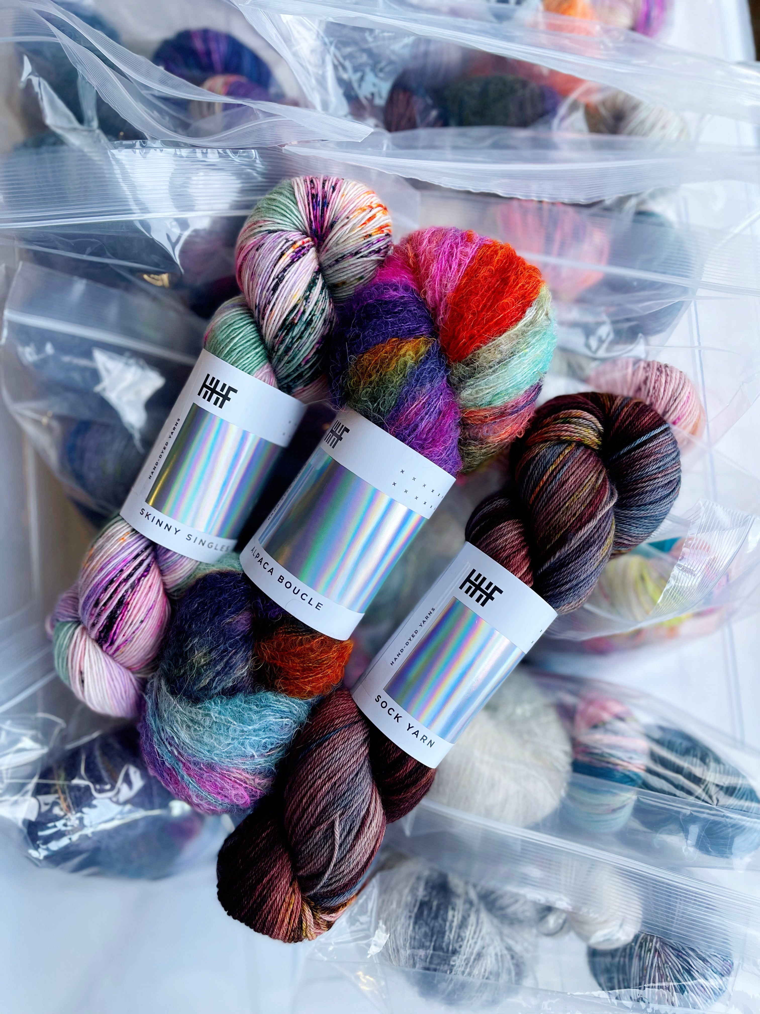 hedgehog-fibres-yarn-sets-lot-lucky-dip-3-cheveaux image 6