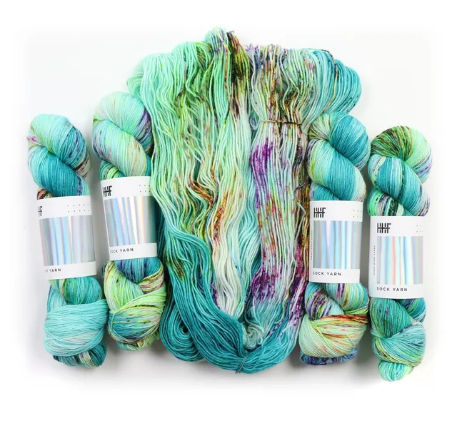 hedgehog-fibres-custom-dye-blue-lobster-fil-sur-commande image 1