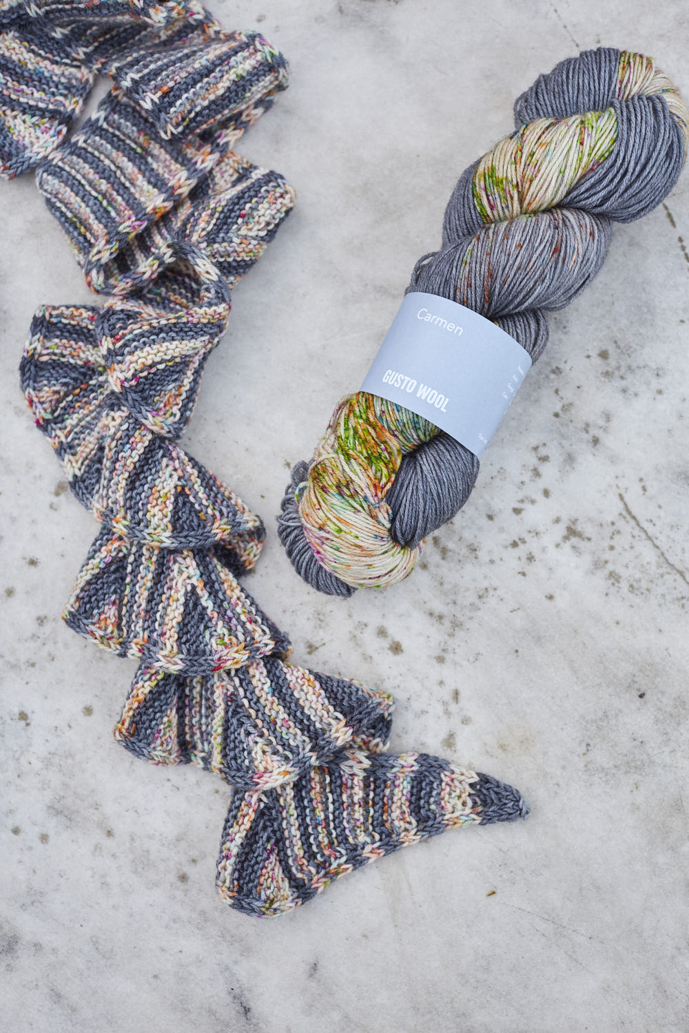 gusto-wool-dorid-carmen-1403-patron-tricot-col-ray-fingering image 4