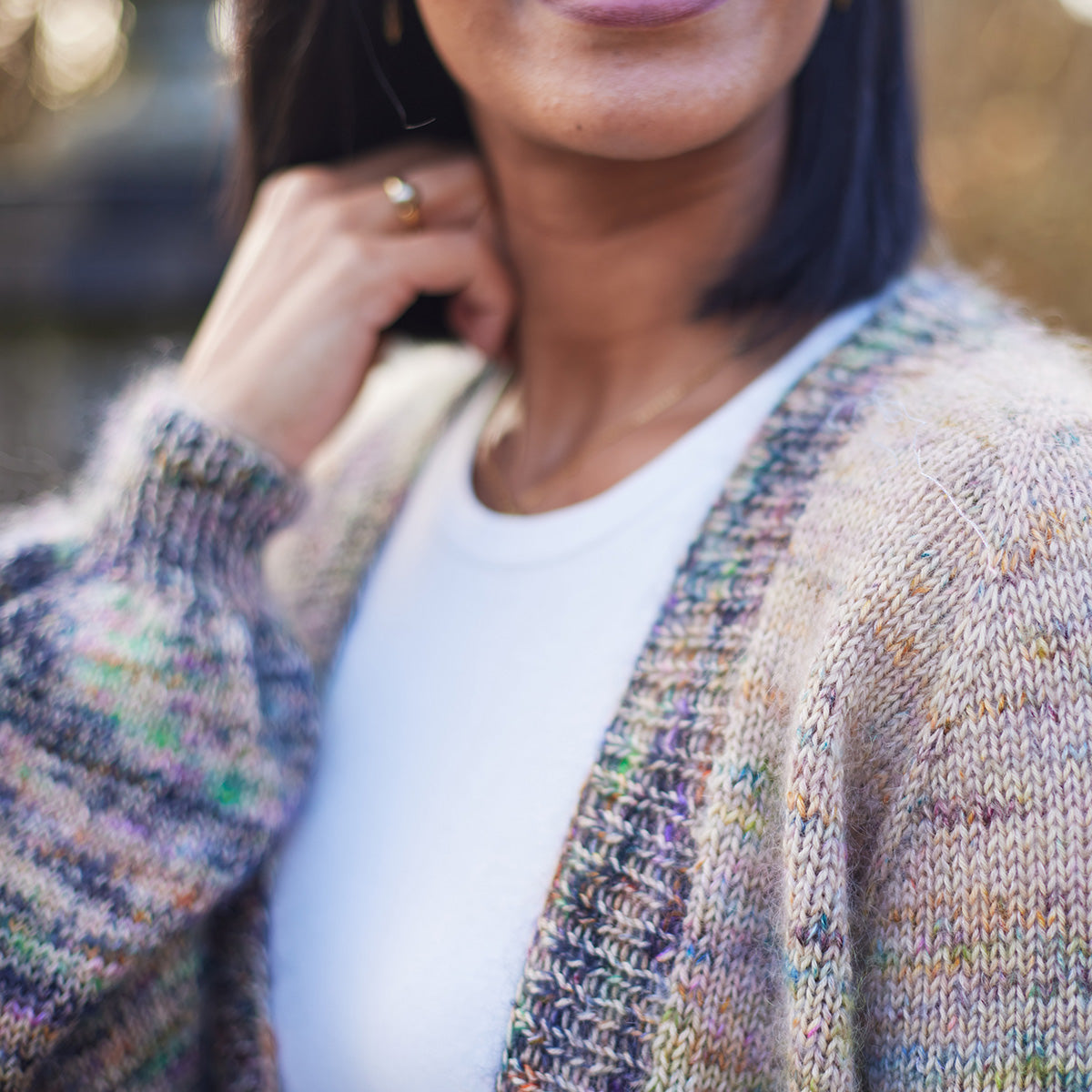 hedgehog-fibres-patterns-fluffy-pouf-patron-cardigan-top-down image 5