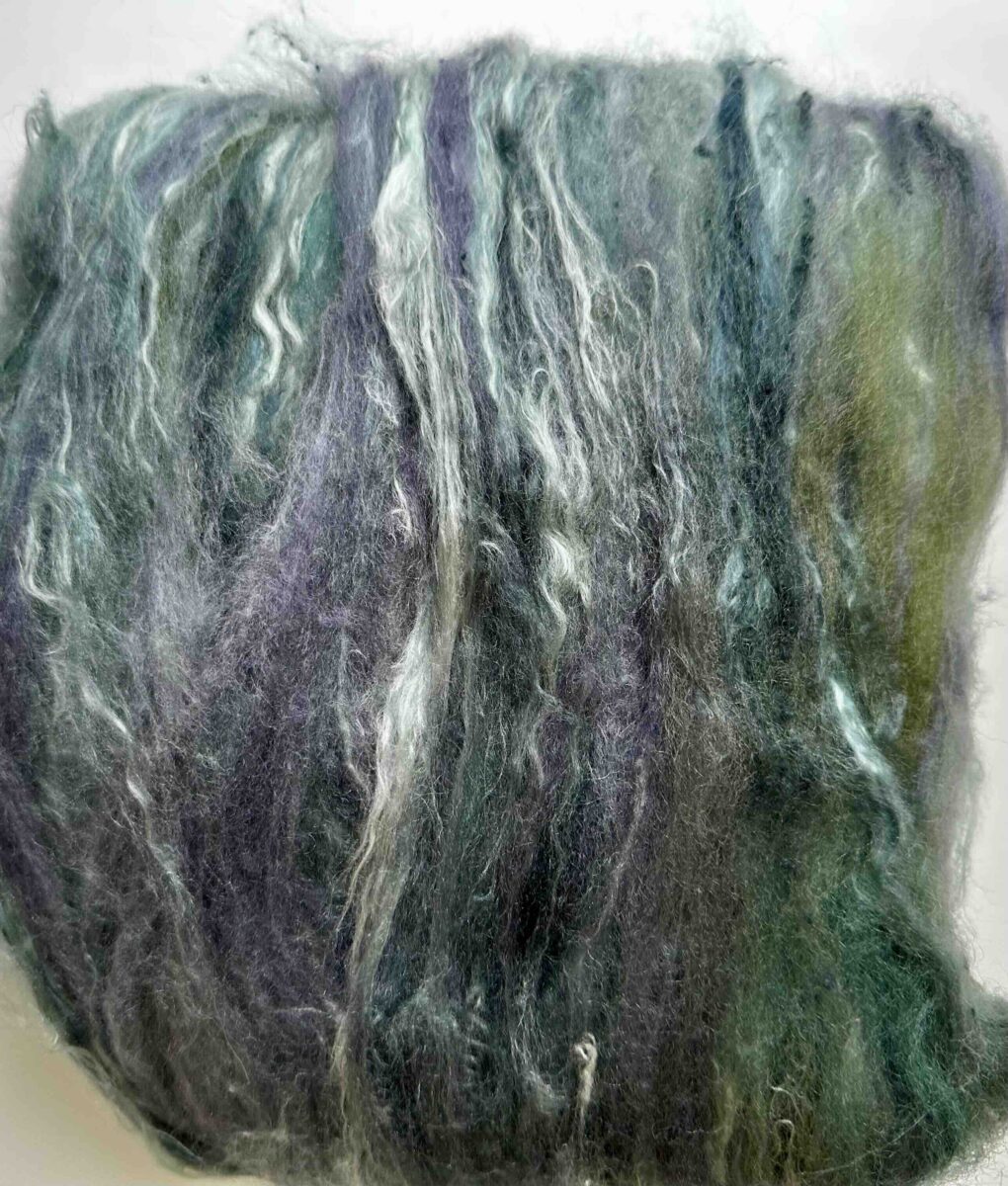 handmaiden-fibres-nappe-soie-filer-165328-feutrage image 1