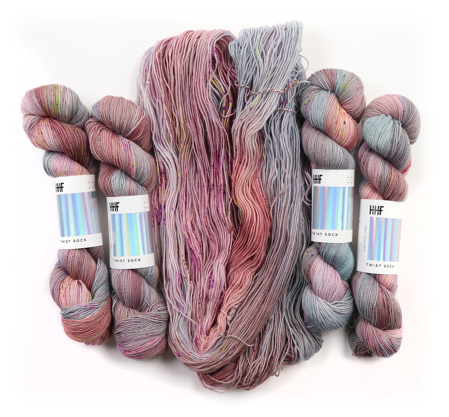 hedgehog-fibres-custom-dye-plush-laine-teinture-main image 4