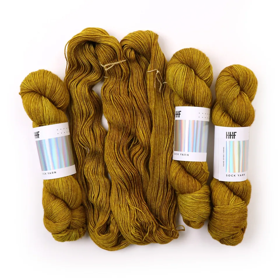 hedgehog-fibres-custom-dye-order-kelp-fil-tricoter-teint-main image 1