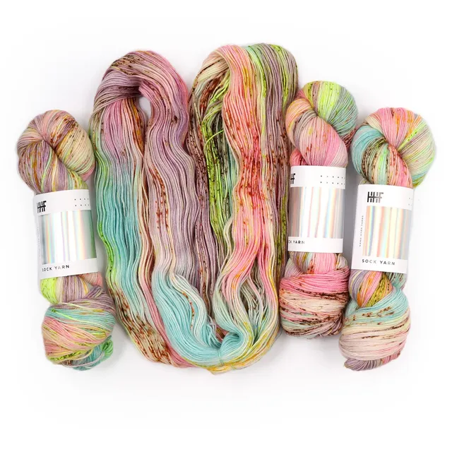hedgehog-fibres-pixie-fil-tricoter-teint-main-sur-commande image 1