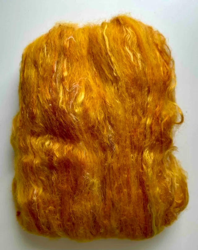 handmaiden-fibres-silk-fibre-batt-165329-nappe-soie image 1