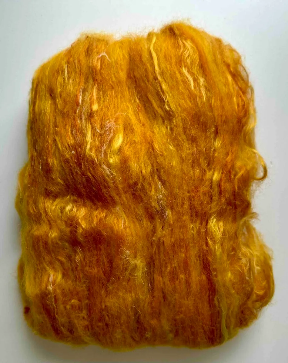 handmaiden-fibres-silk-fibre-batt-165329-nappe-soie image 1