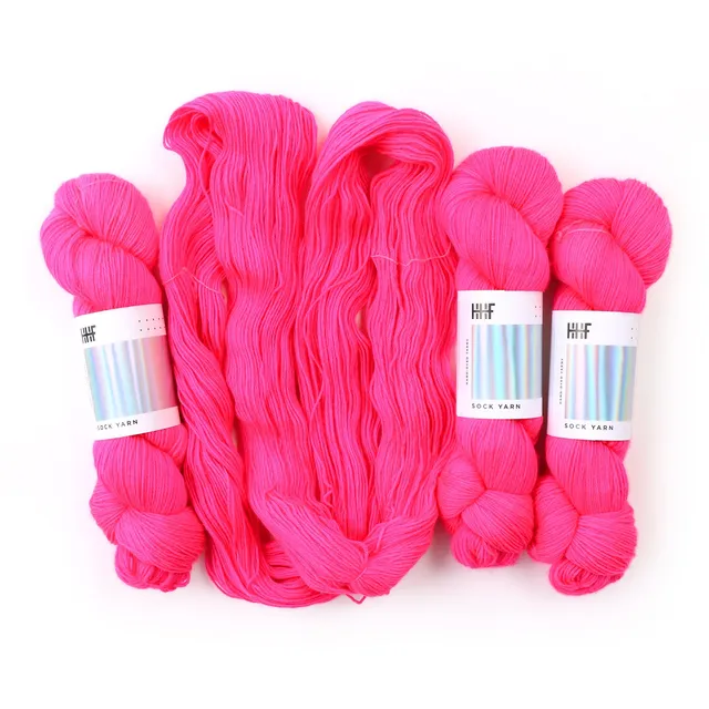 hedgehog-fibres-flamingo-custom-dye-order-fil-rose image 1