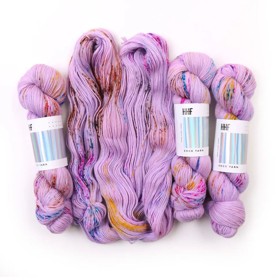 hedgehog-fibres-custom-dye-order-birthday-cake-laine-teinte-main image 1