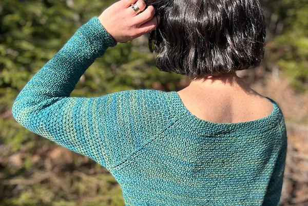handmaiden-patterns-patron-pull-once-smitten-pullover image 1