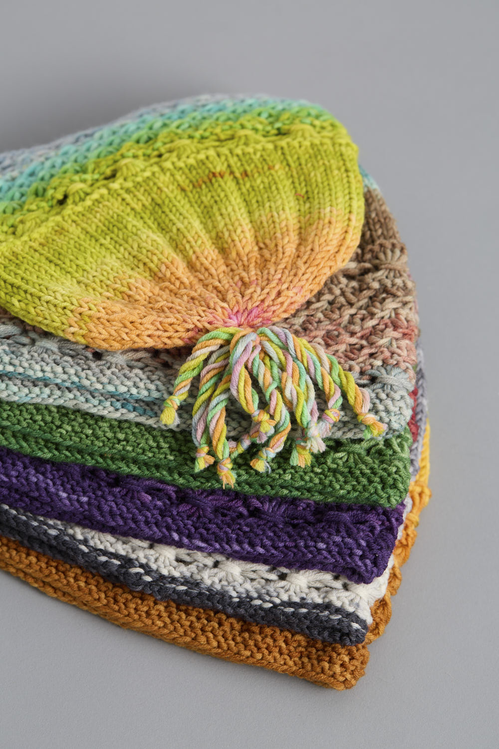 gusto-aster-hat-patron-tricot-bonnet-worsted image 6