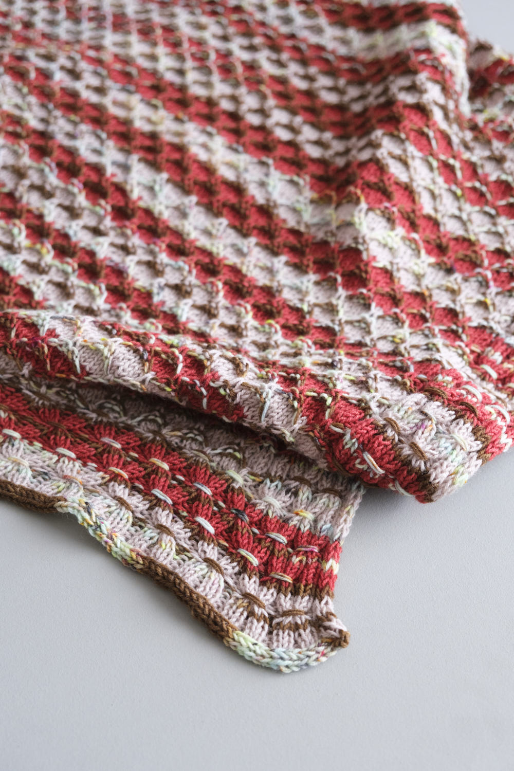 gusto-wool-apasa-patron-ch-le-triangle-fingering-seul image 7