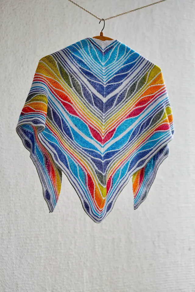 gusto-wool-butterfly-papillon-kit-ch-le-echoes-1519-core image 1