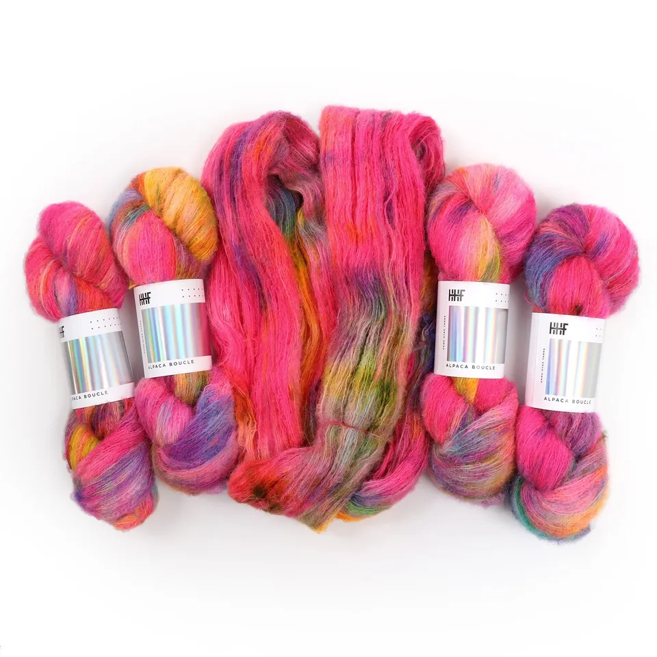 hedgehog-fibres-alpaca-boucle-heartbreaker-fil-dentelle-100g image 1