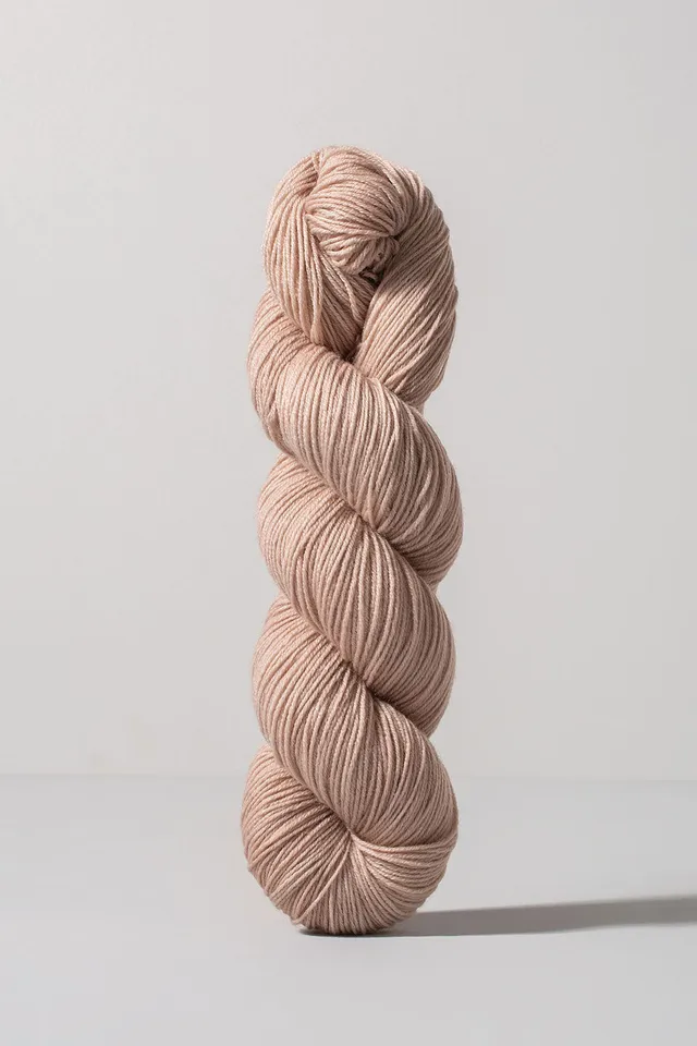 gusto-wool-core-1050-fil-fingering-uni-lot-5 image 1