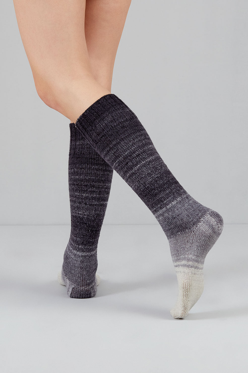 gusto-wool-echoes-fingering-1511-laine-ombr-e-lot-de-5 image 3