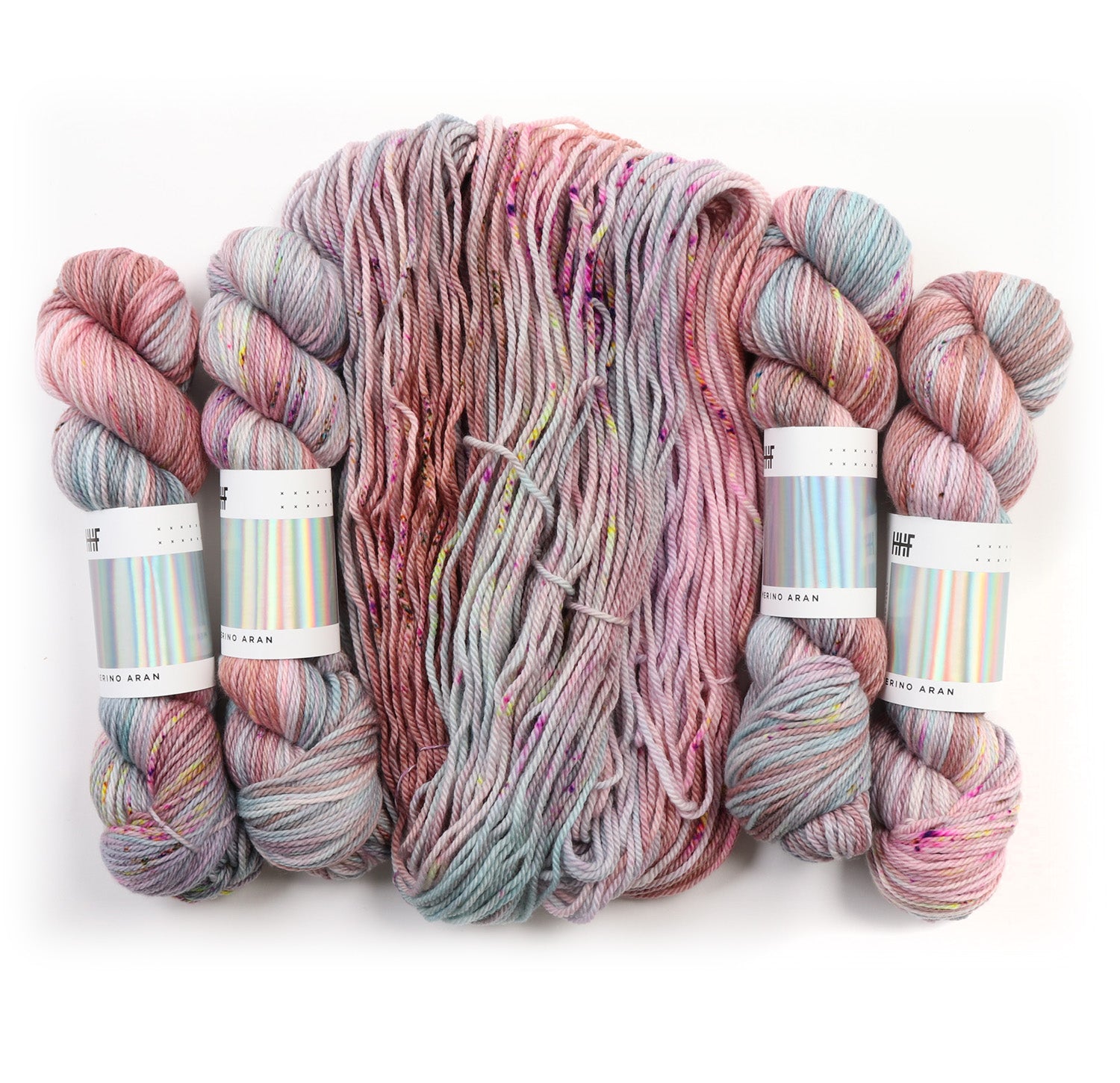 hedgehog-fibres-custom-dye-plush-laine-teinture-main image 3