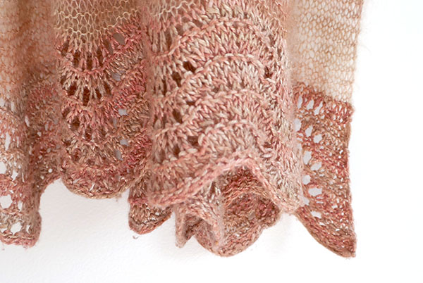 handmaiden-patterns-patron-tricot-accidental-beach-tole-plage image 2